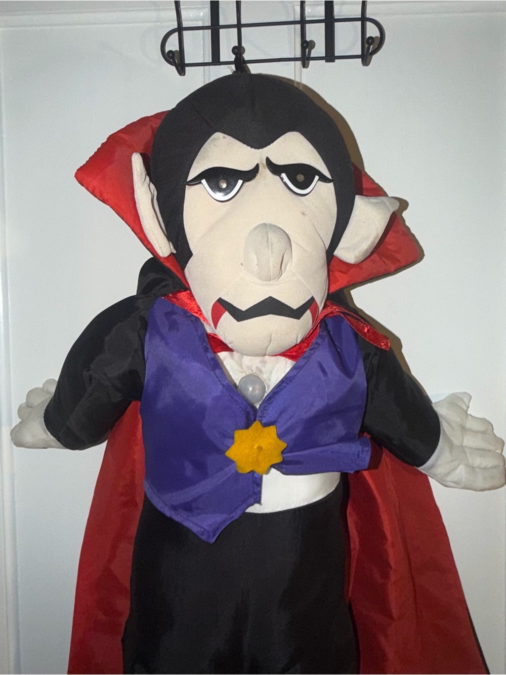 Vampire and witch vintage Halloween decor - Picture 2 of 5